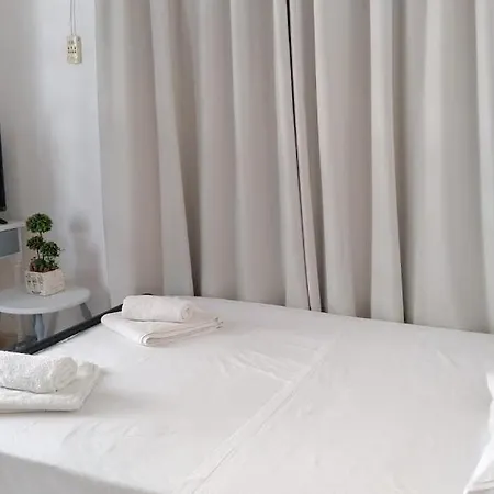 Nitsas Studio's Pensión Kremastí