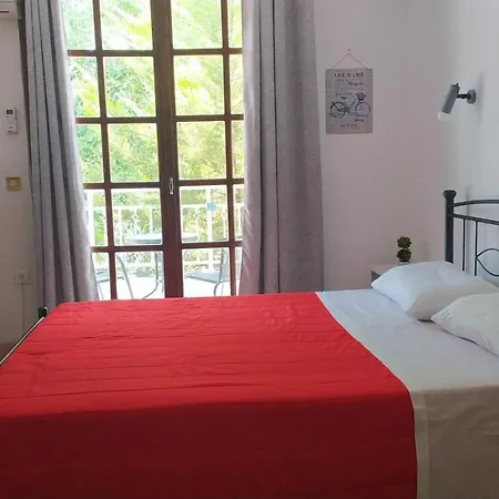 Nitsas Studio's 2* Kremastí